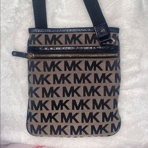 Michael Kors cross body